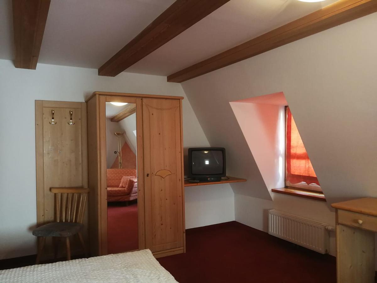 Hotel Gasthaus Weisskugel Malles Venosta Exteriér fotografie