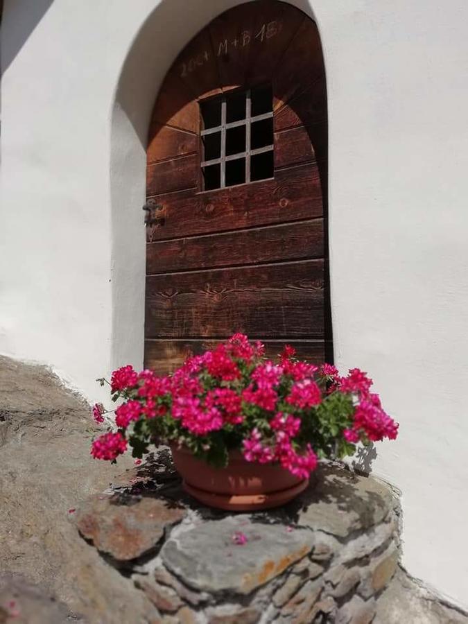 Hotel Gasthaus Weisskugel Malles Venosta Exteriér fotografie